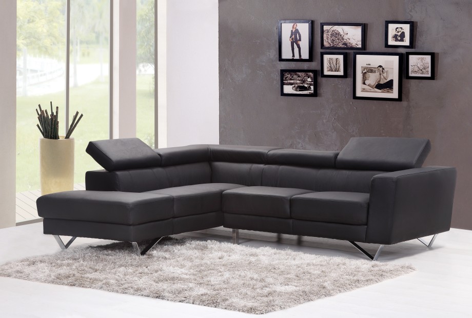 10-Ways-to-Transform-a-Small-Living-Room.jpg