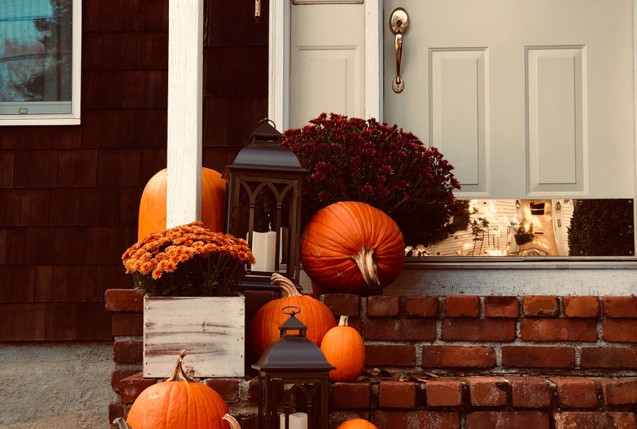 7-Ways-to-Welcome-Autumn-into-your-Home.jpg