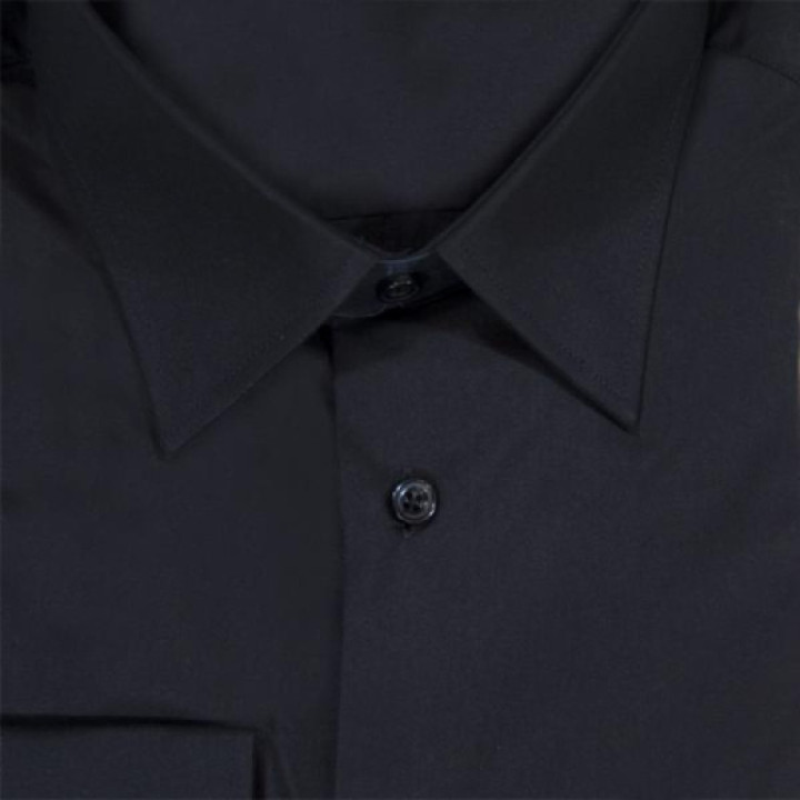 Long-sleeve shirt in a classic fit with French seam.